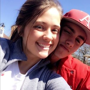 Meet your Posher, Chloe